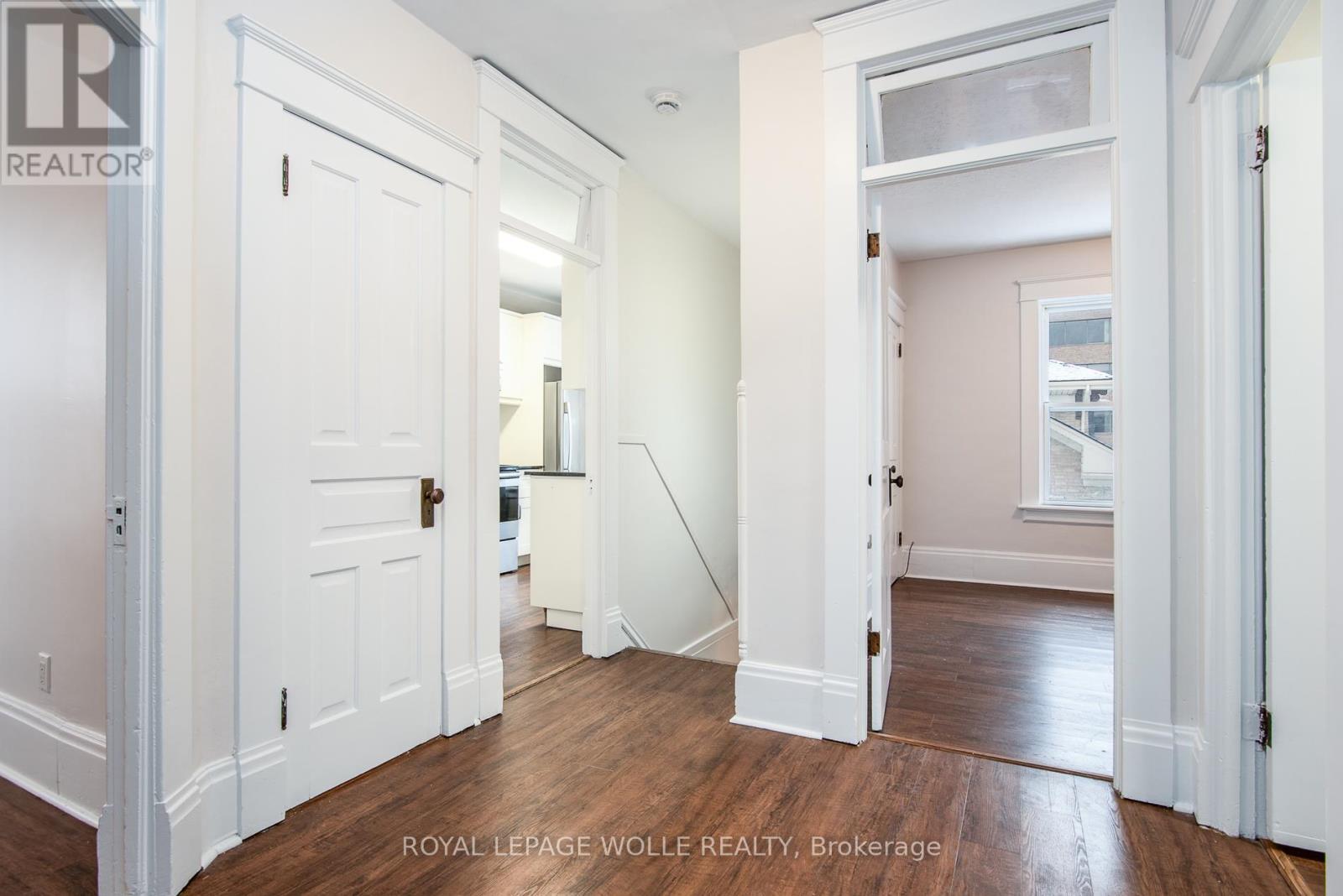 












94 SCOTT STREET

,
Kitchener,




Ontario
N2H2R5

