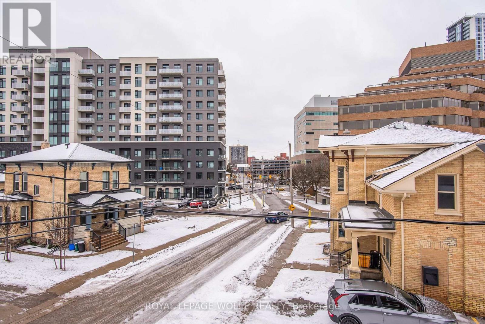 












94 SCOTT STREET

,
Kitchener,




Ontario
N2H2R5

