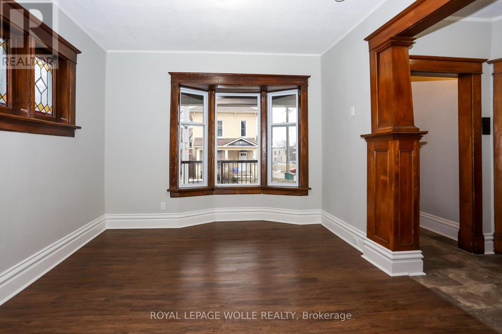 












94 SCOTT STREET

,
Kitchener,




Ontario
N2H2R5

