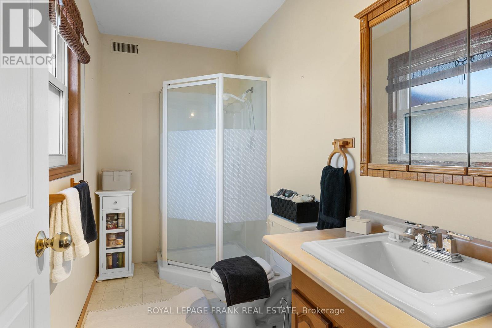 












2269 THURSTONIA ROAD

,
Kawartha Lakes (Verulam),




Ontario
K0M1L0

