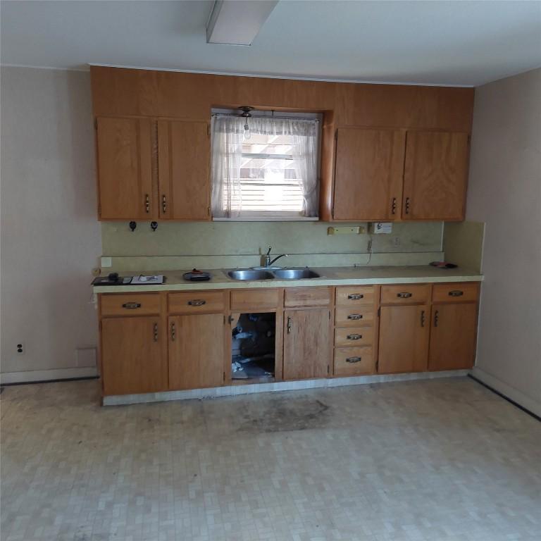 









3220


35

Street,
Vernon,




BC
V1T 6B7

