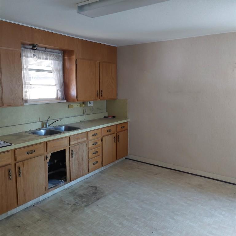 









3220


35

Street,
Vernon,




BC
V1T 6B7

