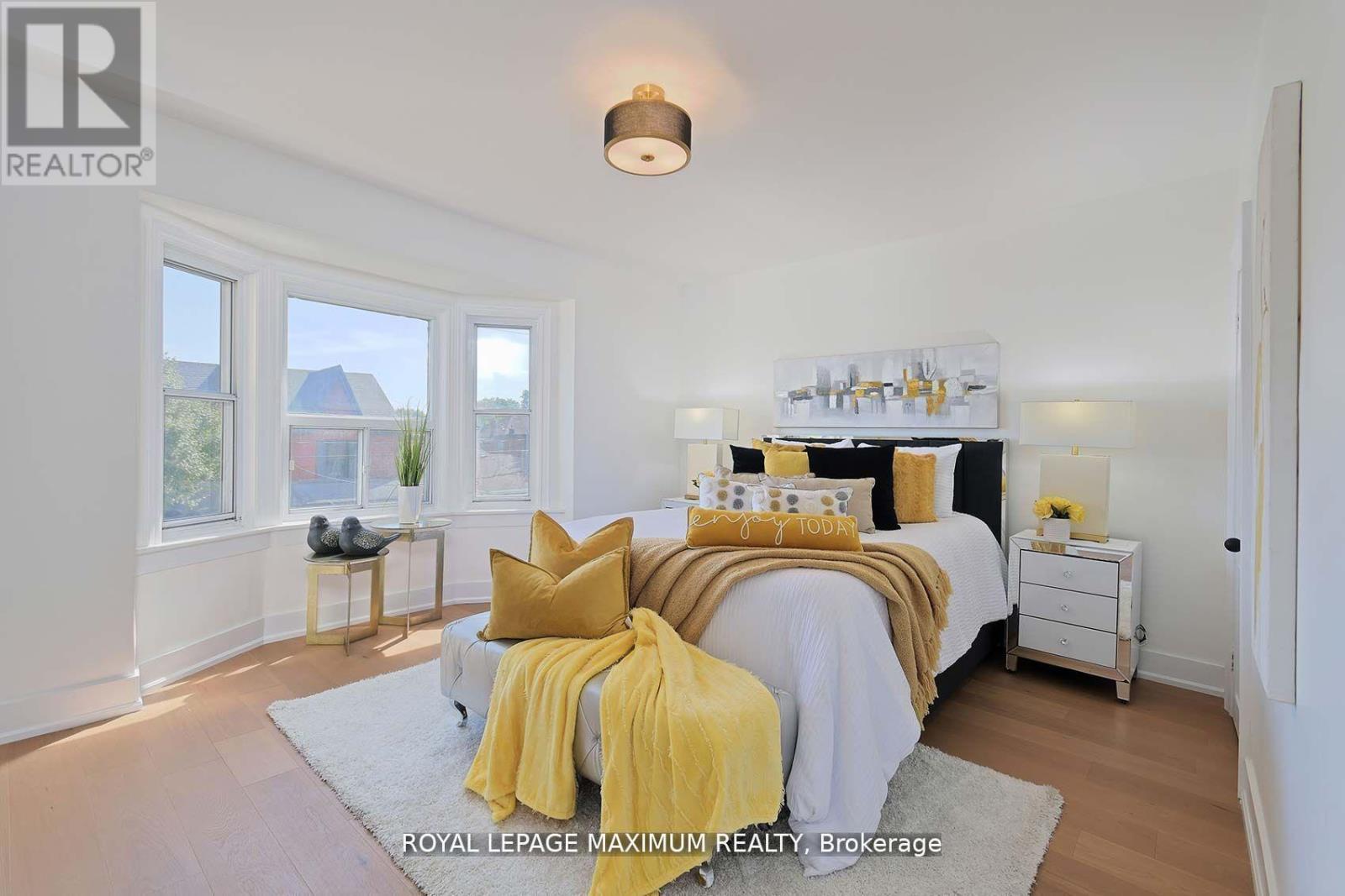 












132 WALLACE AVENUE

,
Toronto,




Ontario
M6H1T5

