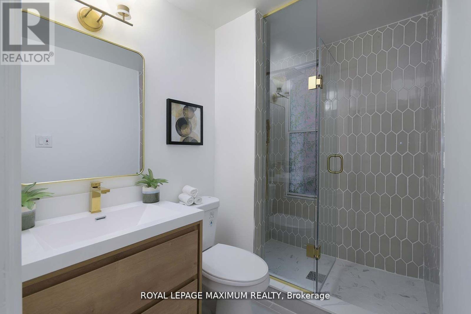 












132 WALLACE AVENUE

,
Toronto,




Ontario
M6H1T5

