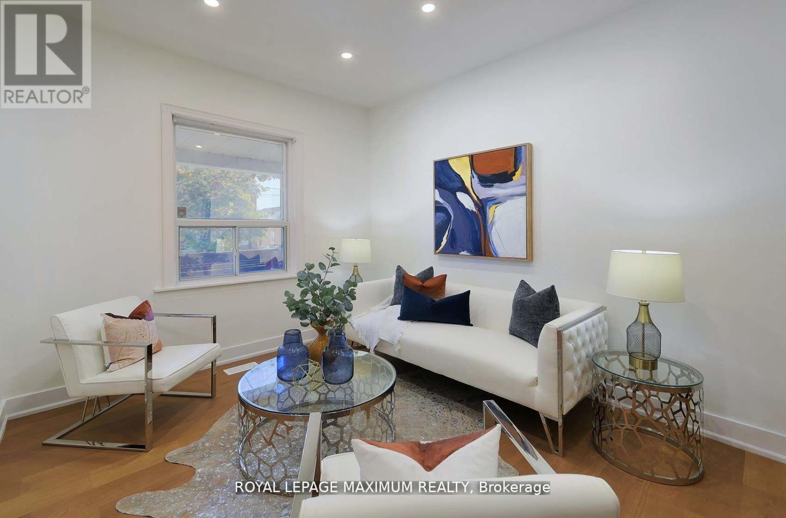 












132 WALLACE AVENUE

,
Toronto,




Ontario
M6H1T5

