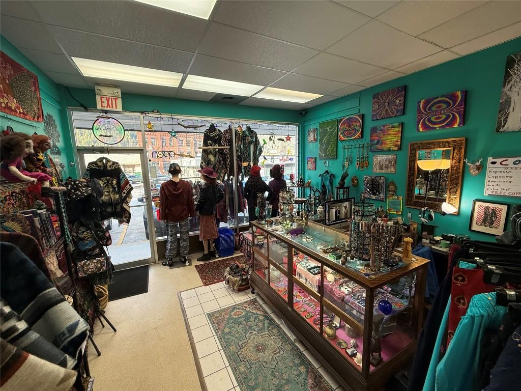 









622


Front

Street,
Nelson,




BC
V1L 4B7

