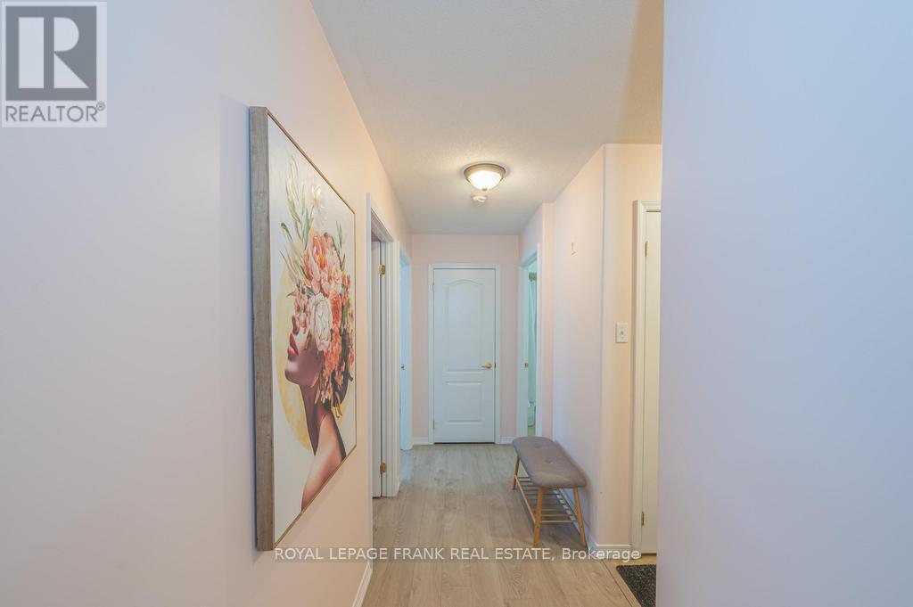 












102 - 300 SPILLSBURY DRIVE

,
Peterborough (Otonabee Ward 1),




Ontario
K9K0B4

