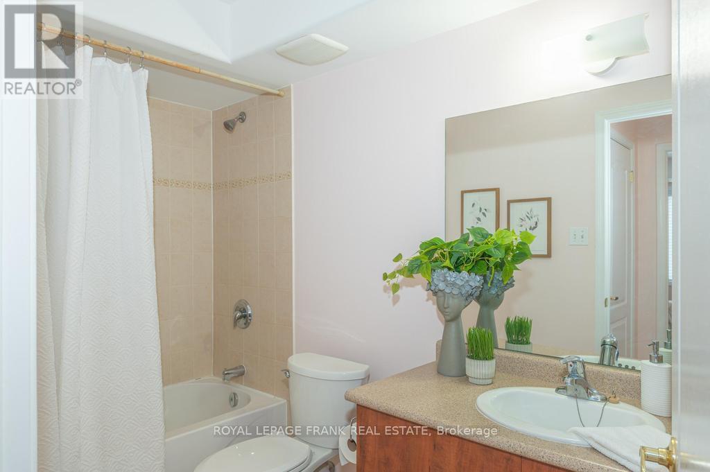 












102 - 300 SPILLSBURY DRIVE

,
Peterborough (Otonabee Ward 1),




Ontario
K9K0B4

