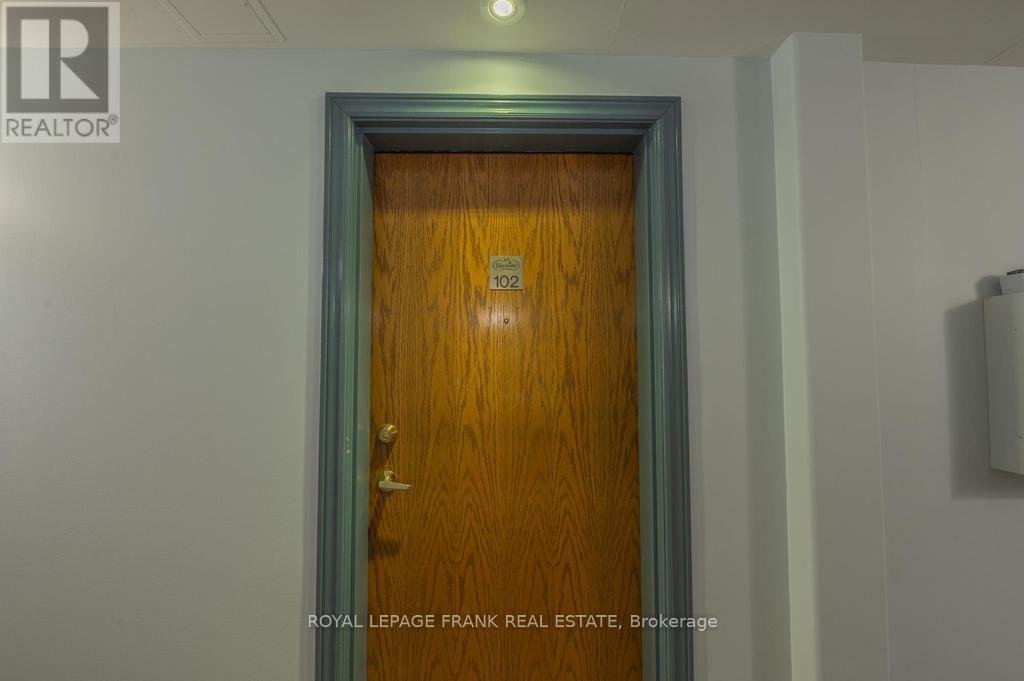 












102 - 300 SPILLSBURY DRIVE

,
Peterborough (Otonabee Ward 1),




Ontario
K9K0B4

