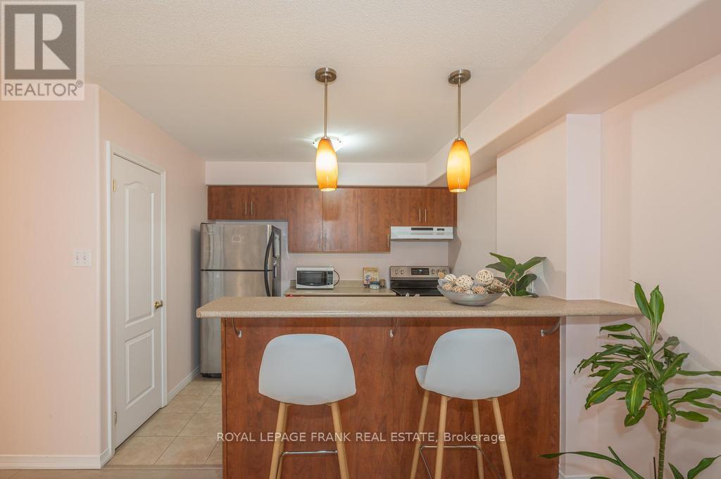 












102 - 300 SPILLSBURY DRIVE

,
Peterborough (Otonabee Ward 1),




Ontario
K9K0B4

