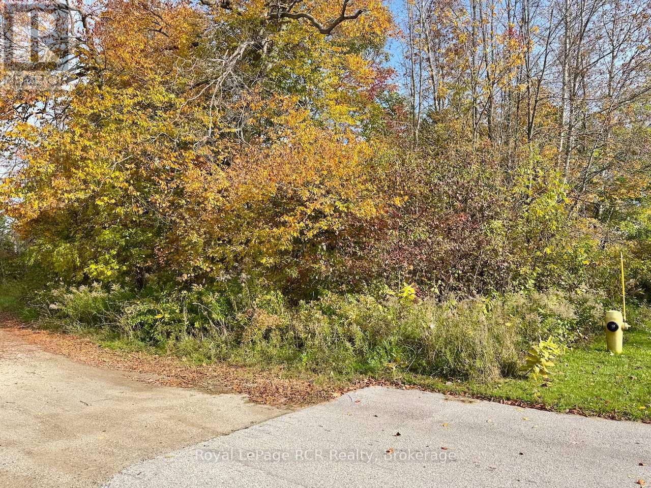 












35 BYRON STREET

,
Northern Bruce Peninsula,







Ontario
N0H1W0

