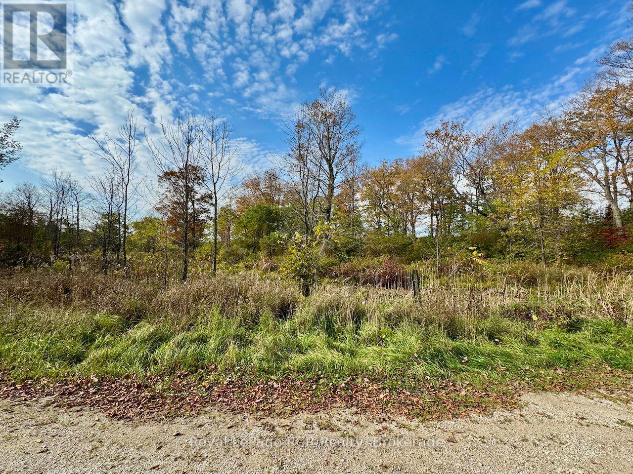 












35 BYRON STREET

,
Northern Bruce Peninsula,







Ontario
N0H1W0

