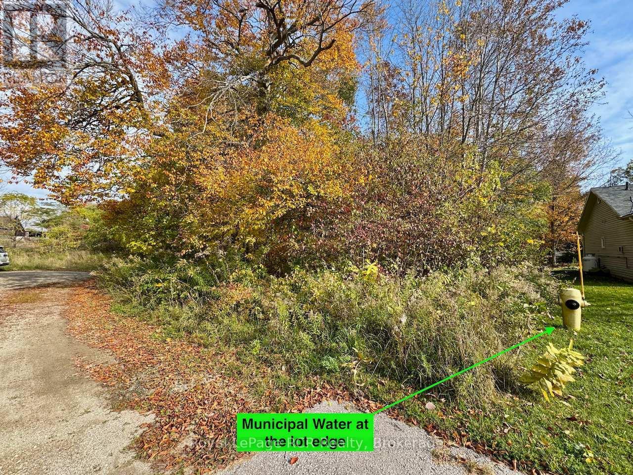 












35 BYRON STREET

,
Northern Bruce Peninsula,







Ontario
N0H1W0

