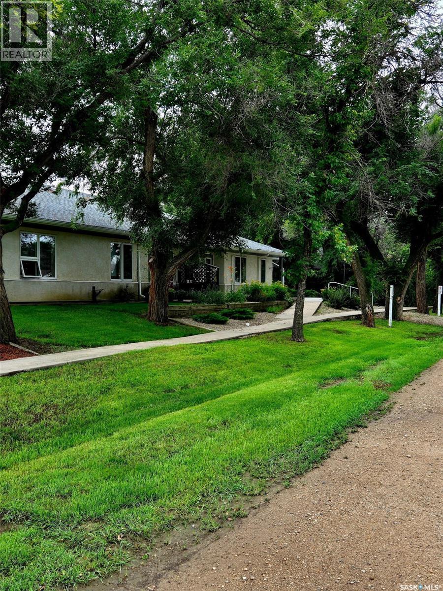 












337 Kennedy STREET

,
Abbey,




Saskatchewan
S0N0A0

