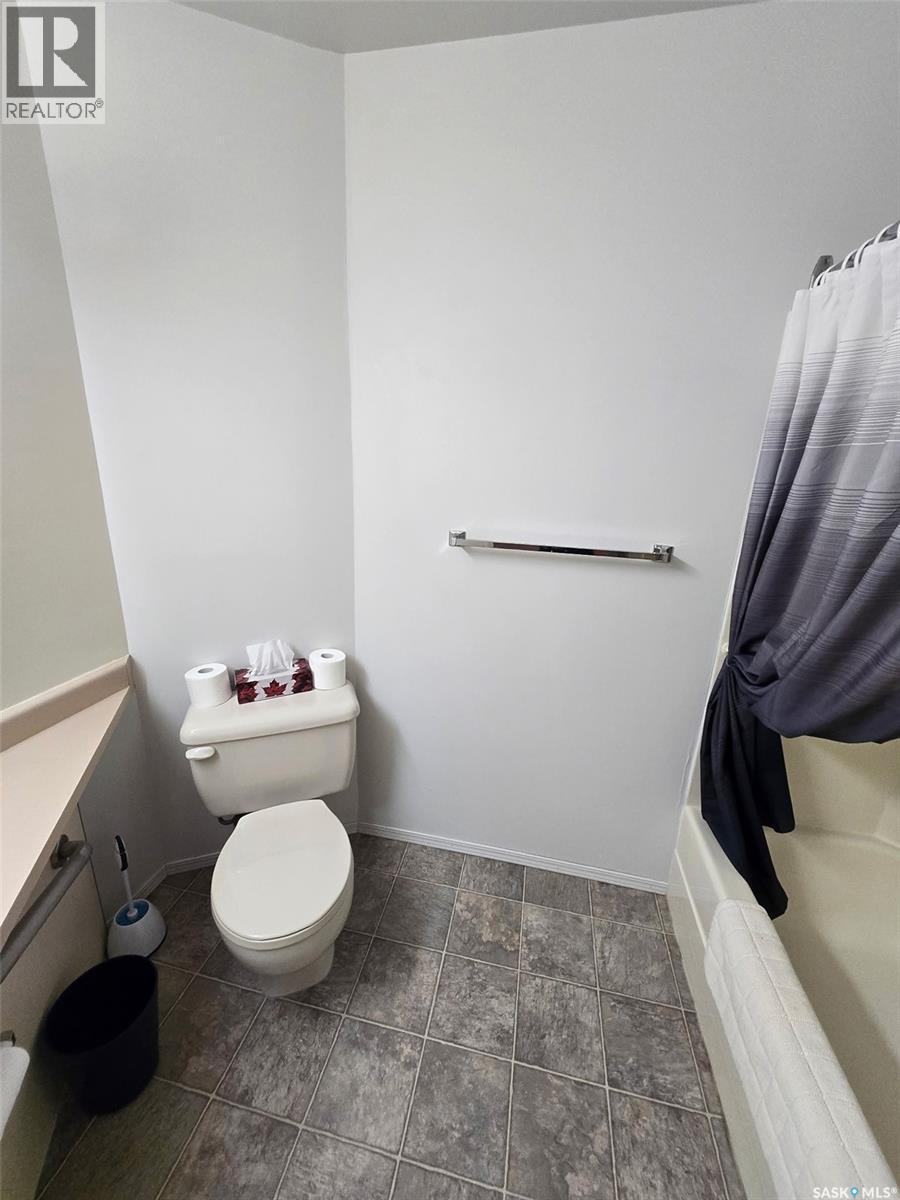 












337 Kennedy STREET

,
Abbey,




Saskatchewan
S0N0A0

