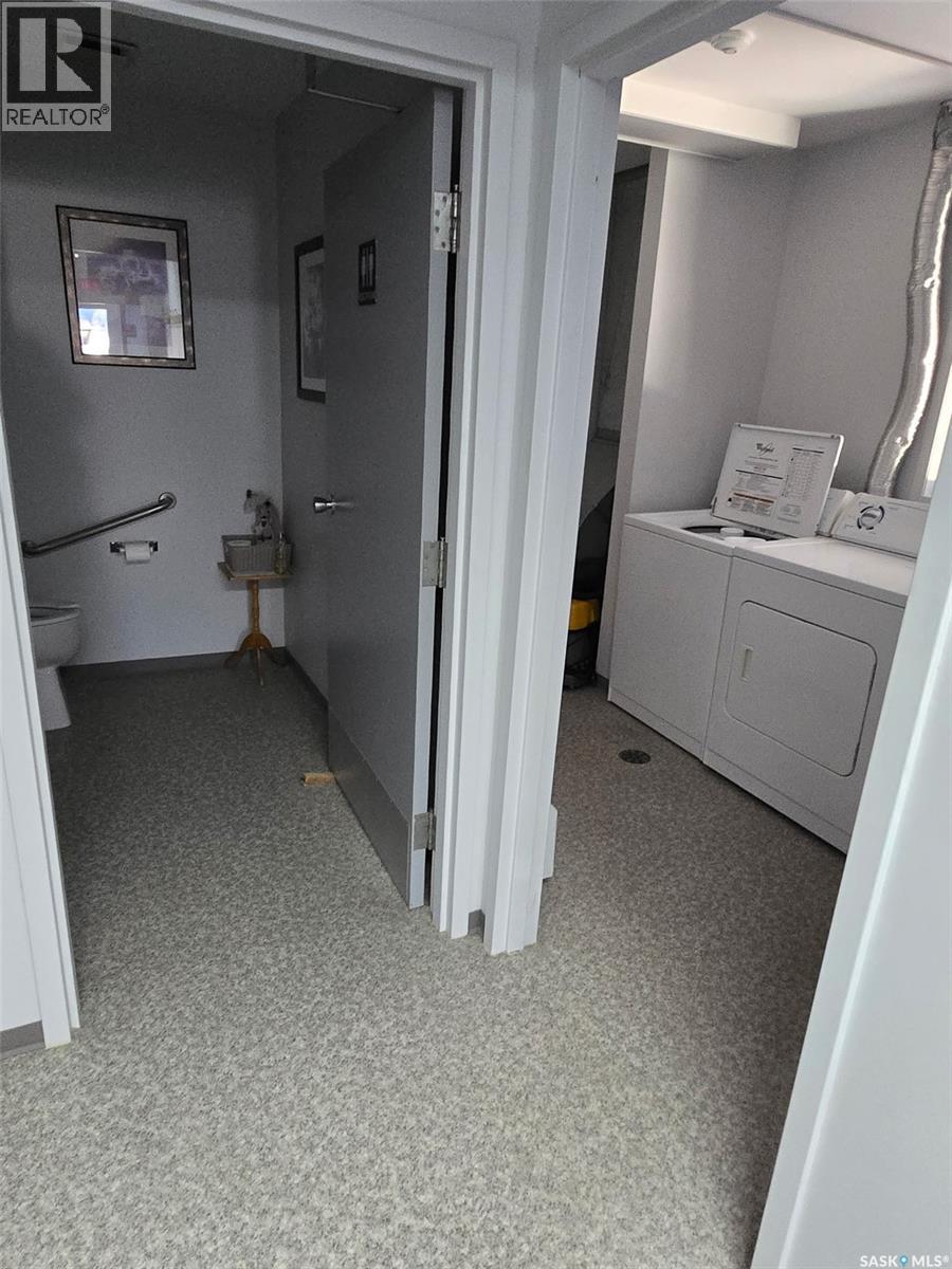 












337 Kennedy STREET

,
Abbey,




Saskatchewan
S0N0A0

