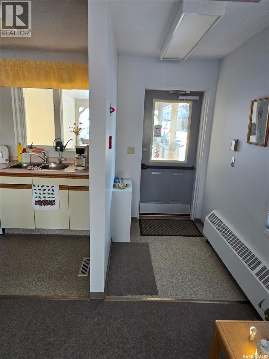 












337 Kennedy STREET

,
Abbey,




Saskatchewan
S0N0A0

