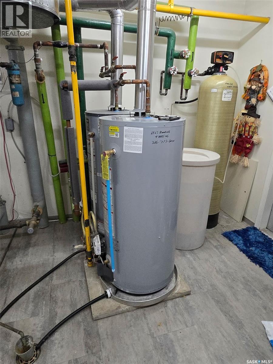 












337 Kennedy STREET

,
Abbey,




Saskatchewan
S0N0A0

