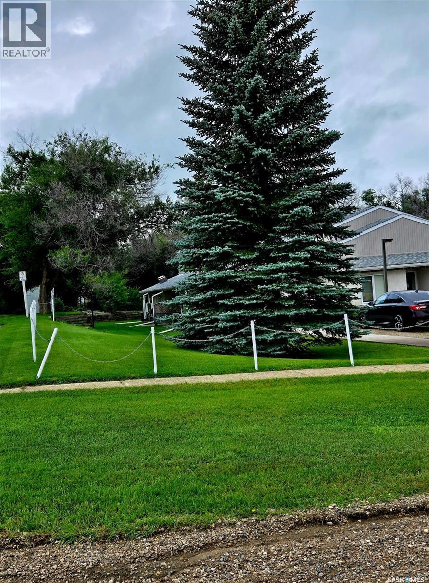 












337 Kennedy STREET

,
Abbey,




Saskatchewan
S0N0A0

