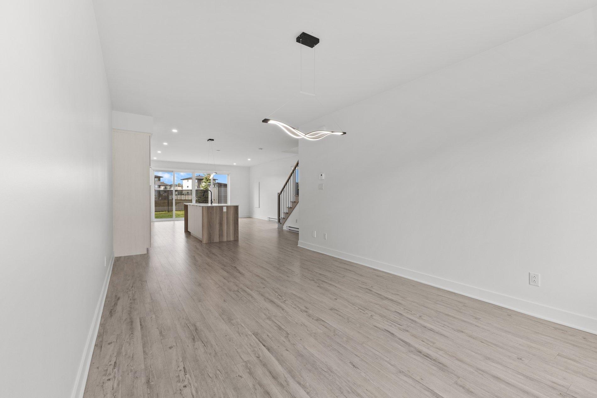 









13750


Rue du Merlot

,
Mirabel,




QC
J7N3P1

