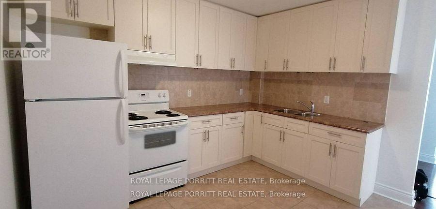 












1 - 3511 LAKE SHORE BOULEVARD W

,
Toronto,




Ontario
M8W1N5

