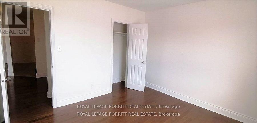 












1 - 3511 LAKE SHORE BOULEVARD W

,
Toronto,




Ontario
M8W1N5

