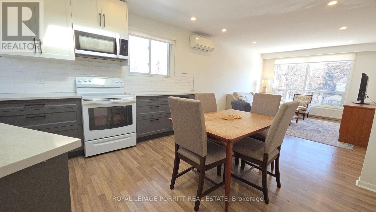 












3 - 4 FORTIETH STREET

,
Toronto,




Ontario
M8W3M9

