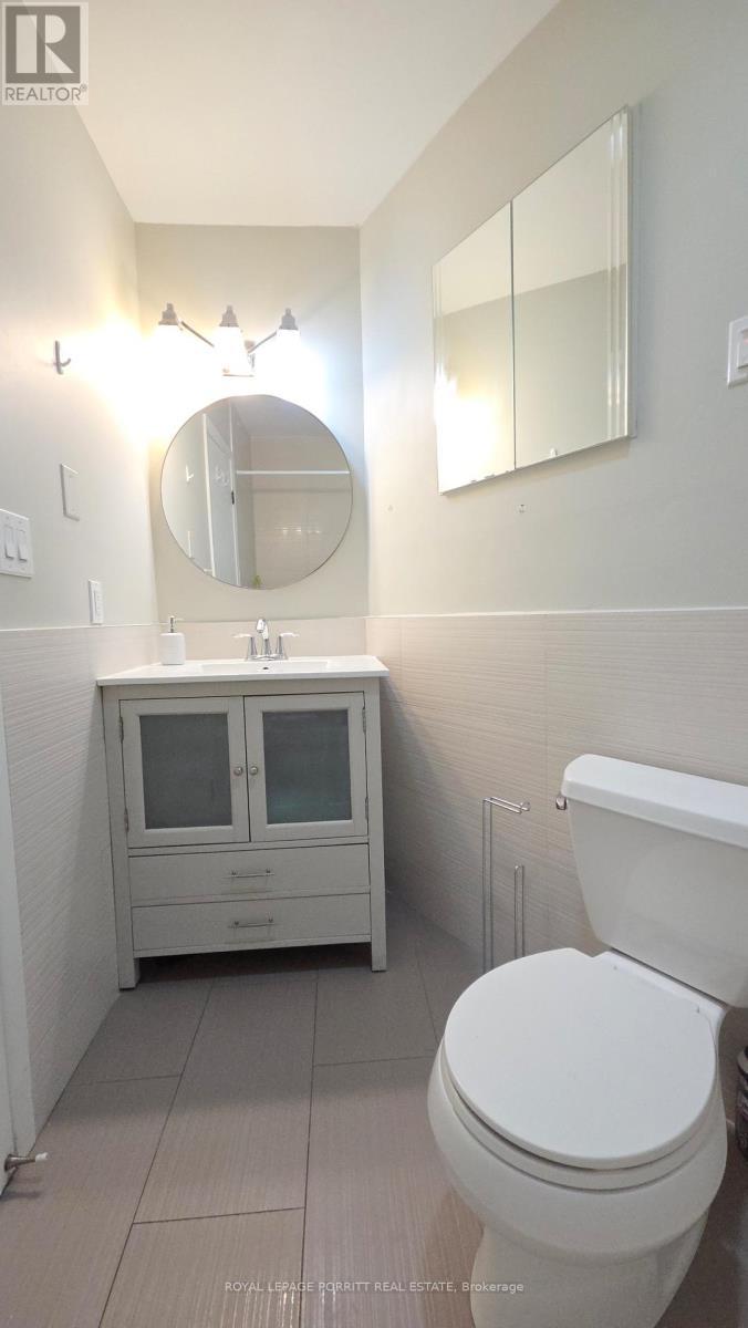 












3 - 4 FORTIETH STREET

,
Toronto,




Ontario
M8W3M9

