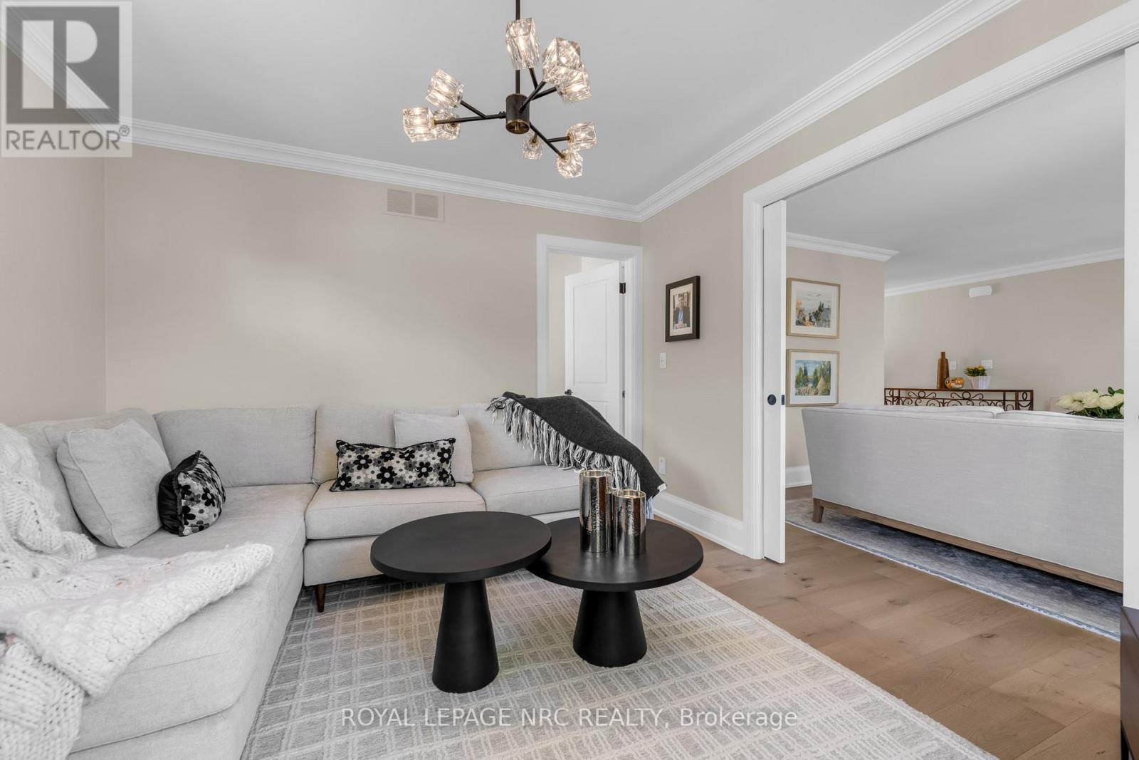 












611 VICTORIA STREET

,
Niagara-on-the-Lake (Town),




Ontario
L0S1J0

