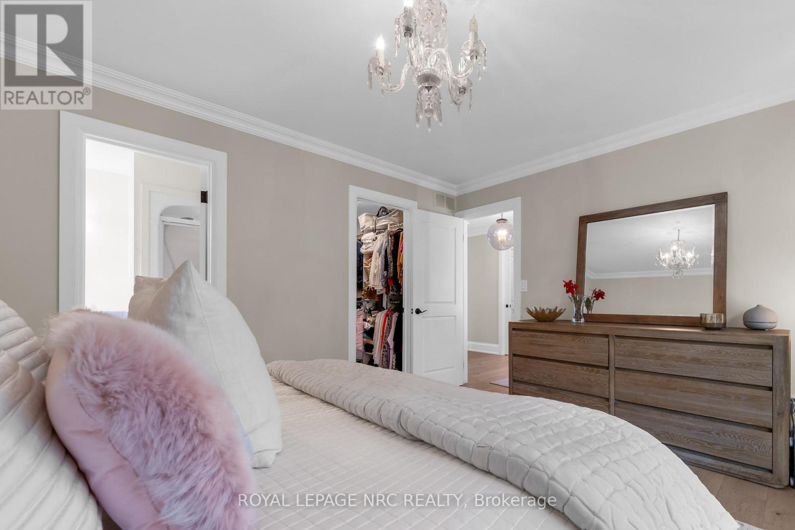 












611 VICTORIA STREET

,
Niagara-on-the-Lake (Town),




Ontario
L0S1J0

