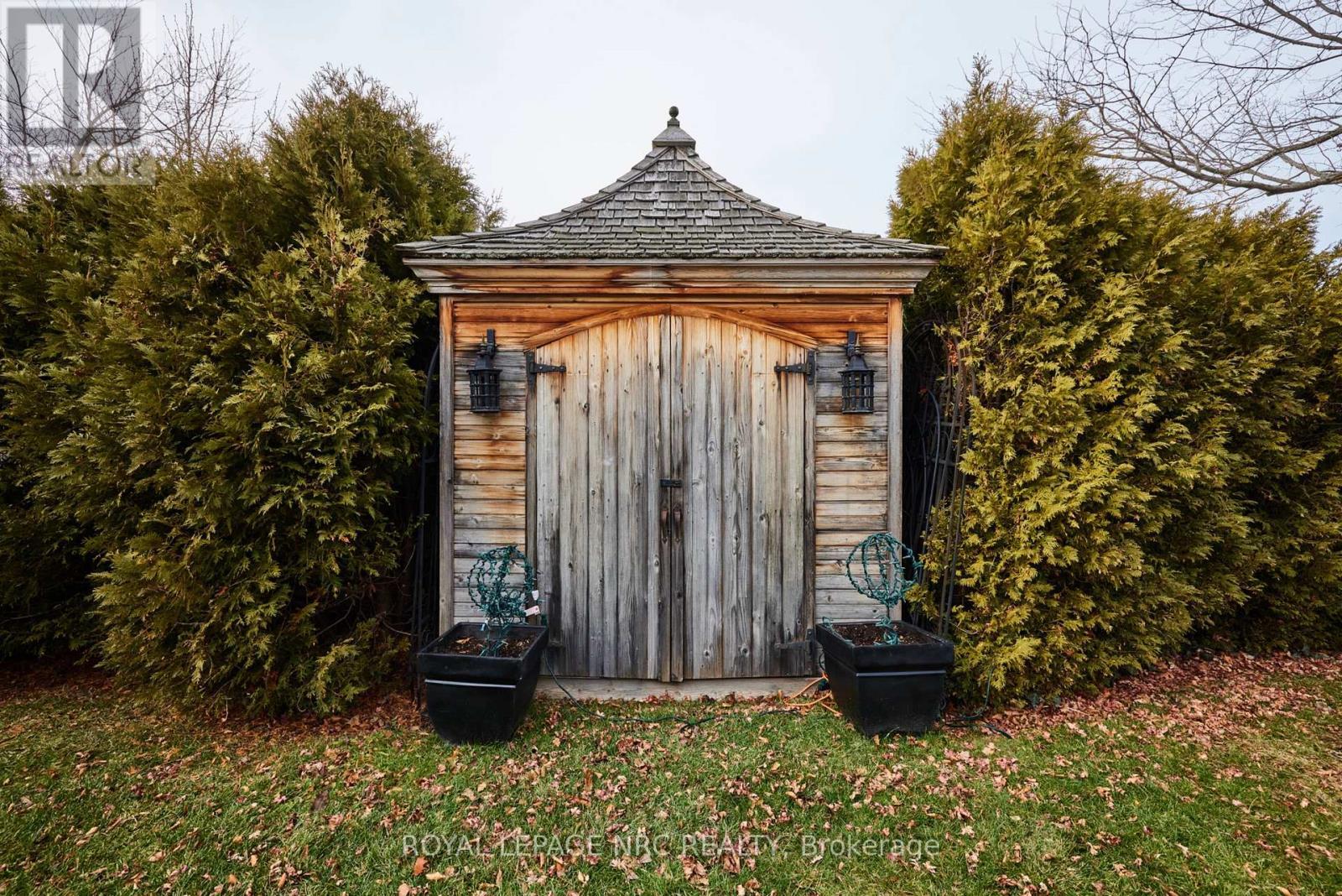 












611 VICTORIA STREET

,
Niagara-on-the-Lake (Town),




Ontario
L0S1J0

