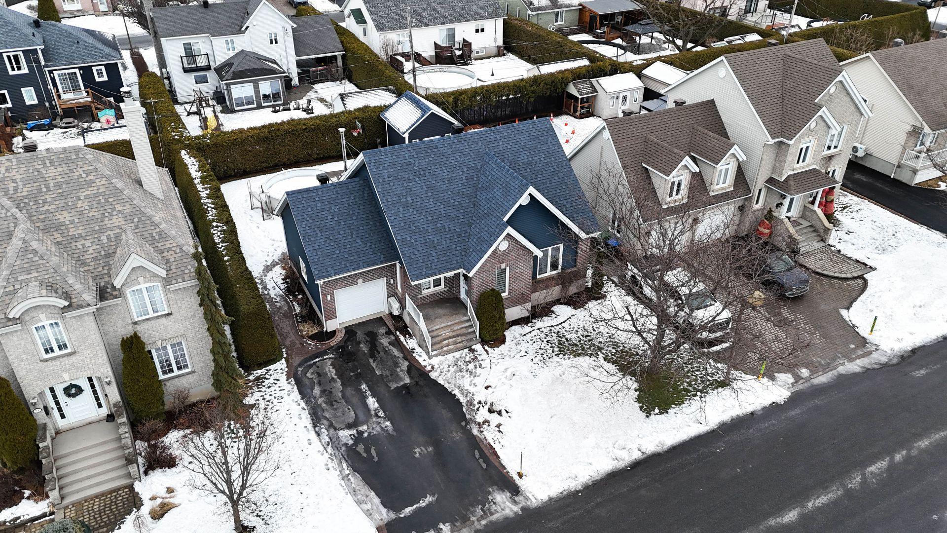 









80


Av. Gérard-Brunelle

,
Saint-Jean-sur-Richelieu,




QC
J2X5L8

