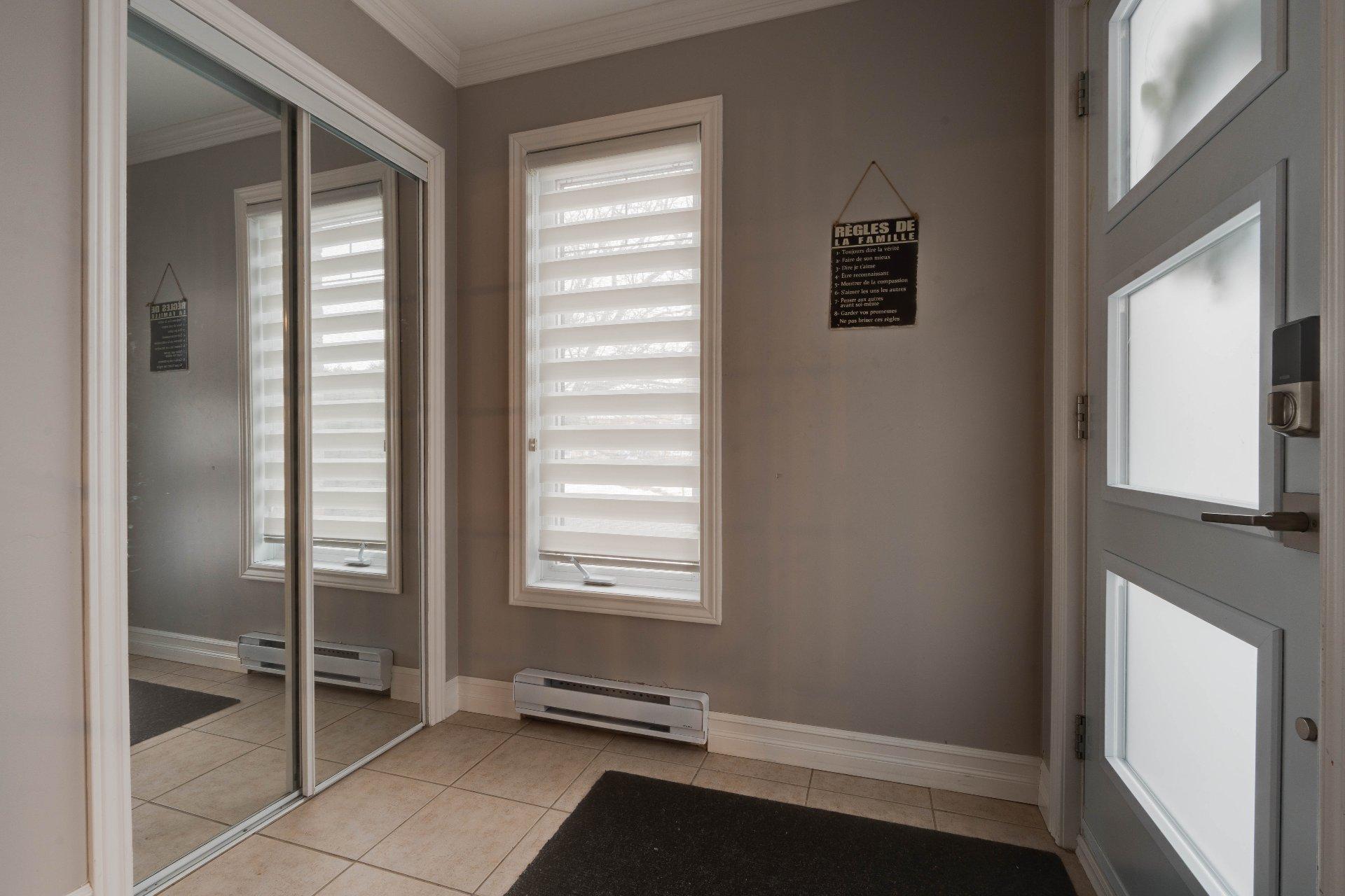 









80


Av. Gérard-Brunelle

,
Saint-Jean-sur-Richelieu,




QC
J2X5L8

