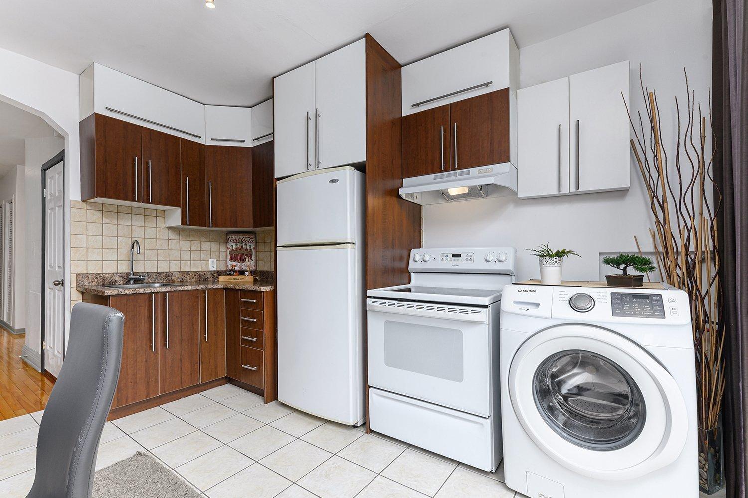 









1508


Rue Valiquette

,
Montréal (Verdun/Île-des-Soeurs),




QC
H4H2E7

