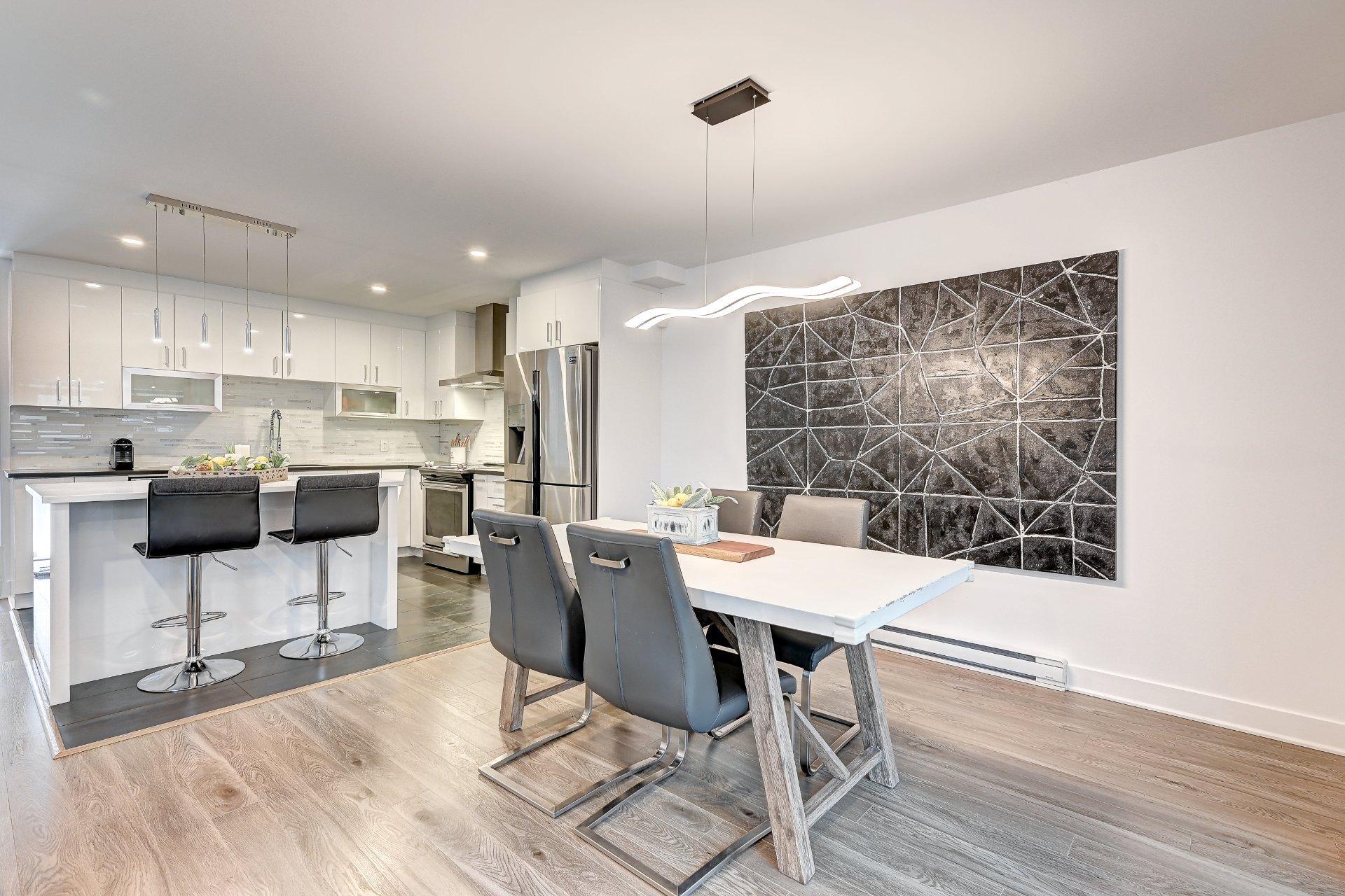 









10399


Av. de Cobourg

,
Montréal (Montréal-Nord),




QC
H1H4W9

