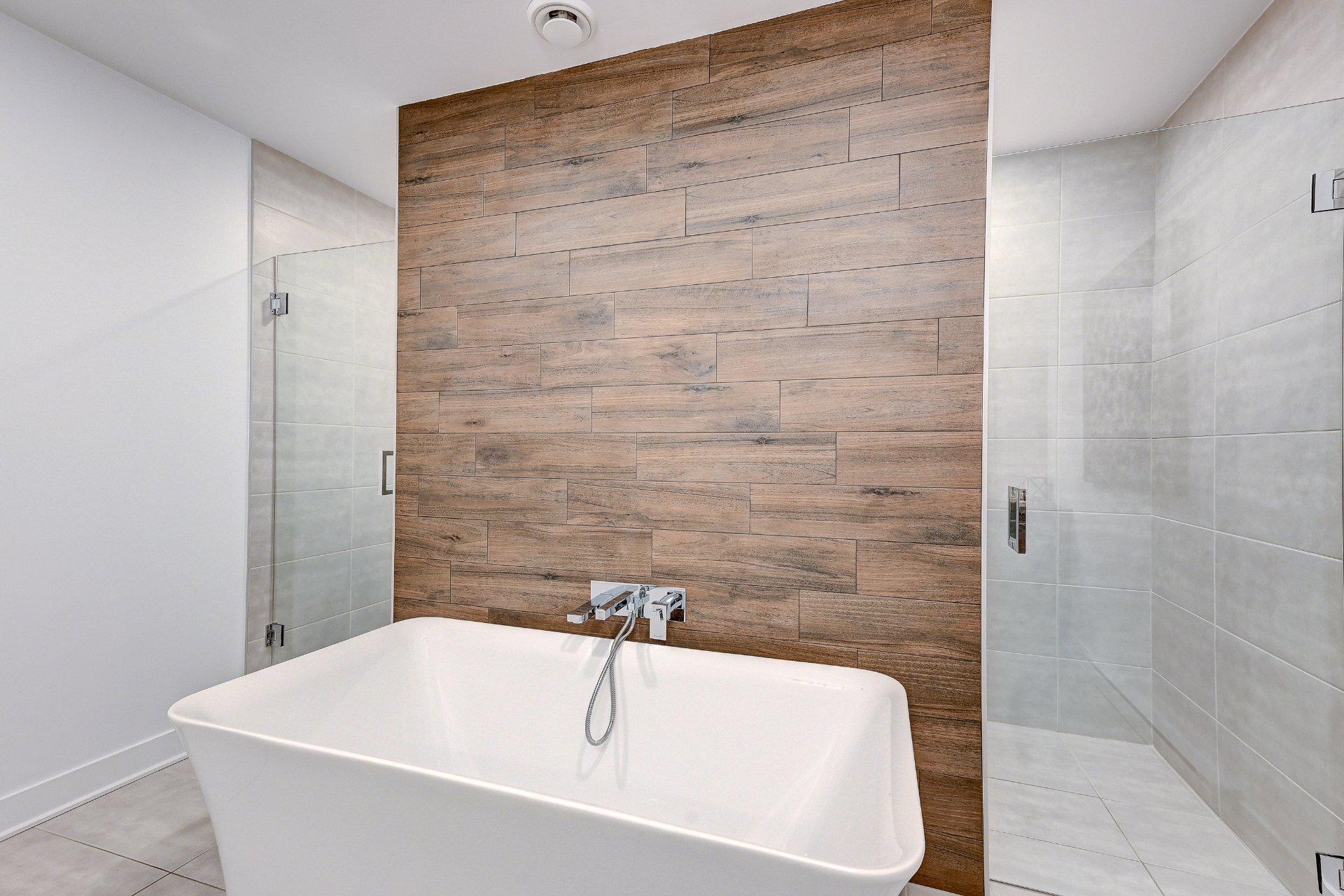 









10399


Av. de Cobourg

,
Montréal (Montréal-Nord),




QC
H1H4W9

