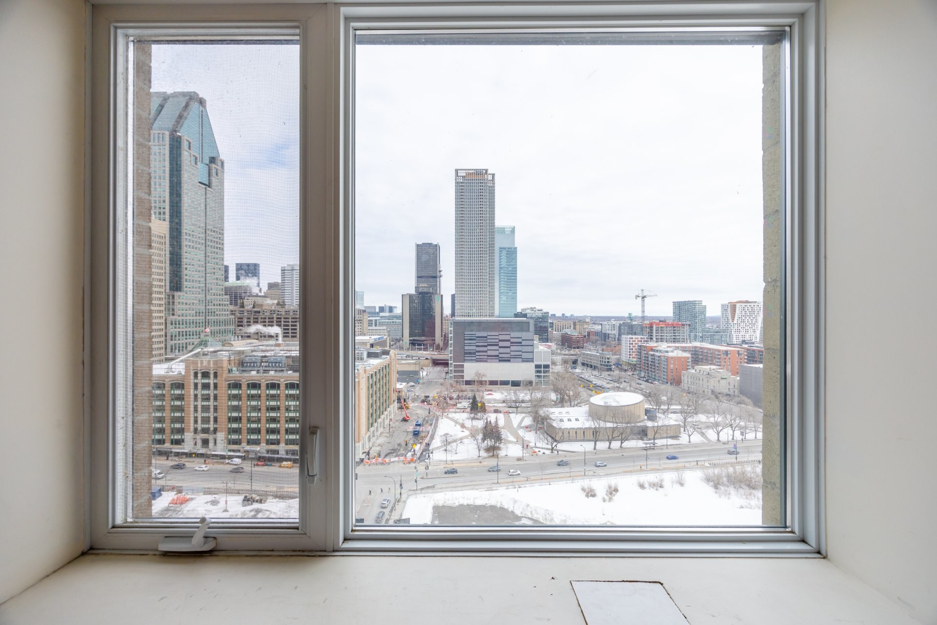 









1200


Rue St-Jacques

, 2101,
Montréal (Ville-Marie),




QC
H3C0E9

