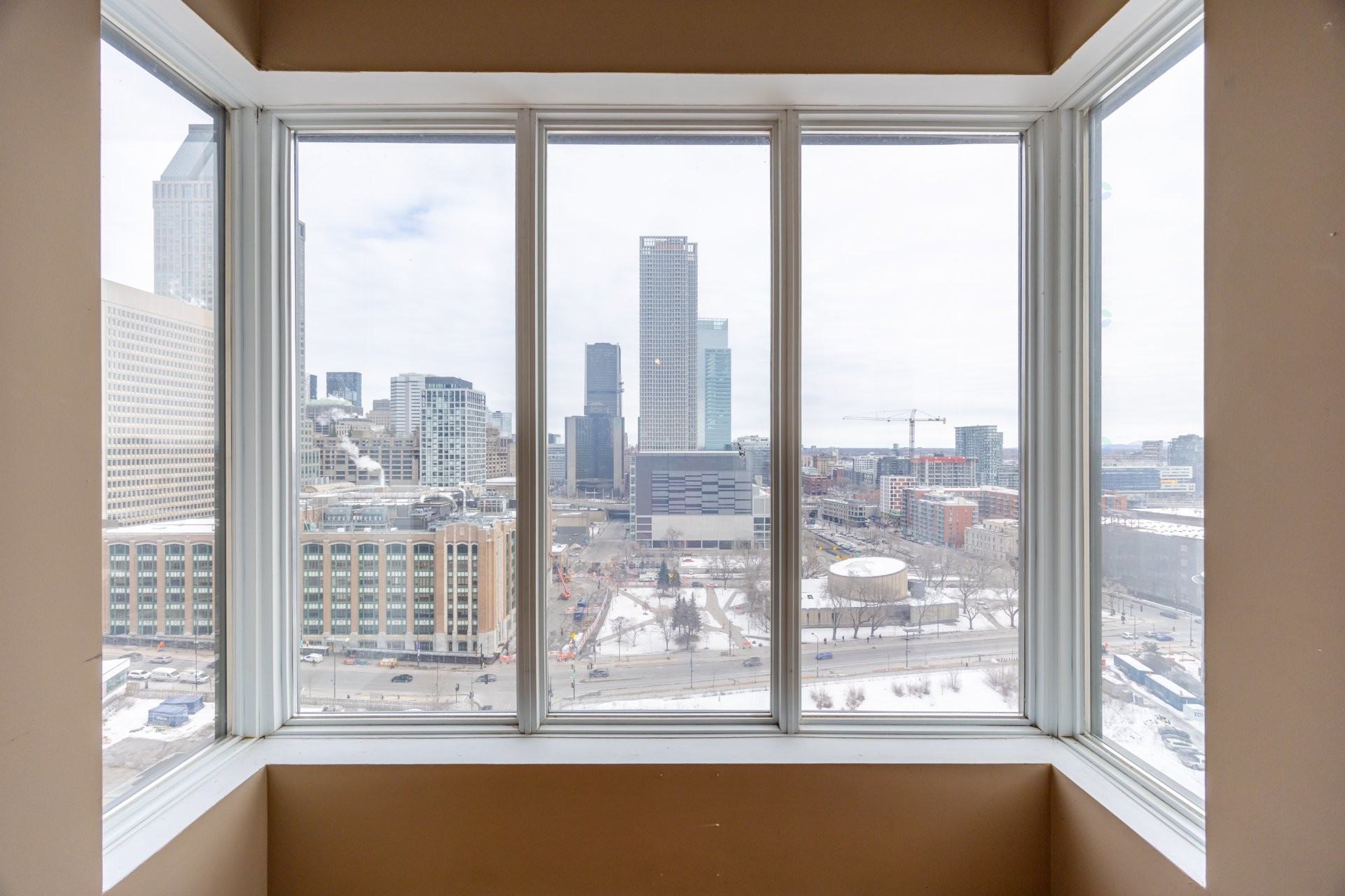 









1200


Rue St-Jacques

, 2101,
Montréal (Ville-Marie),




QC
H3C0E9

