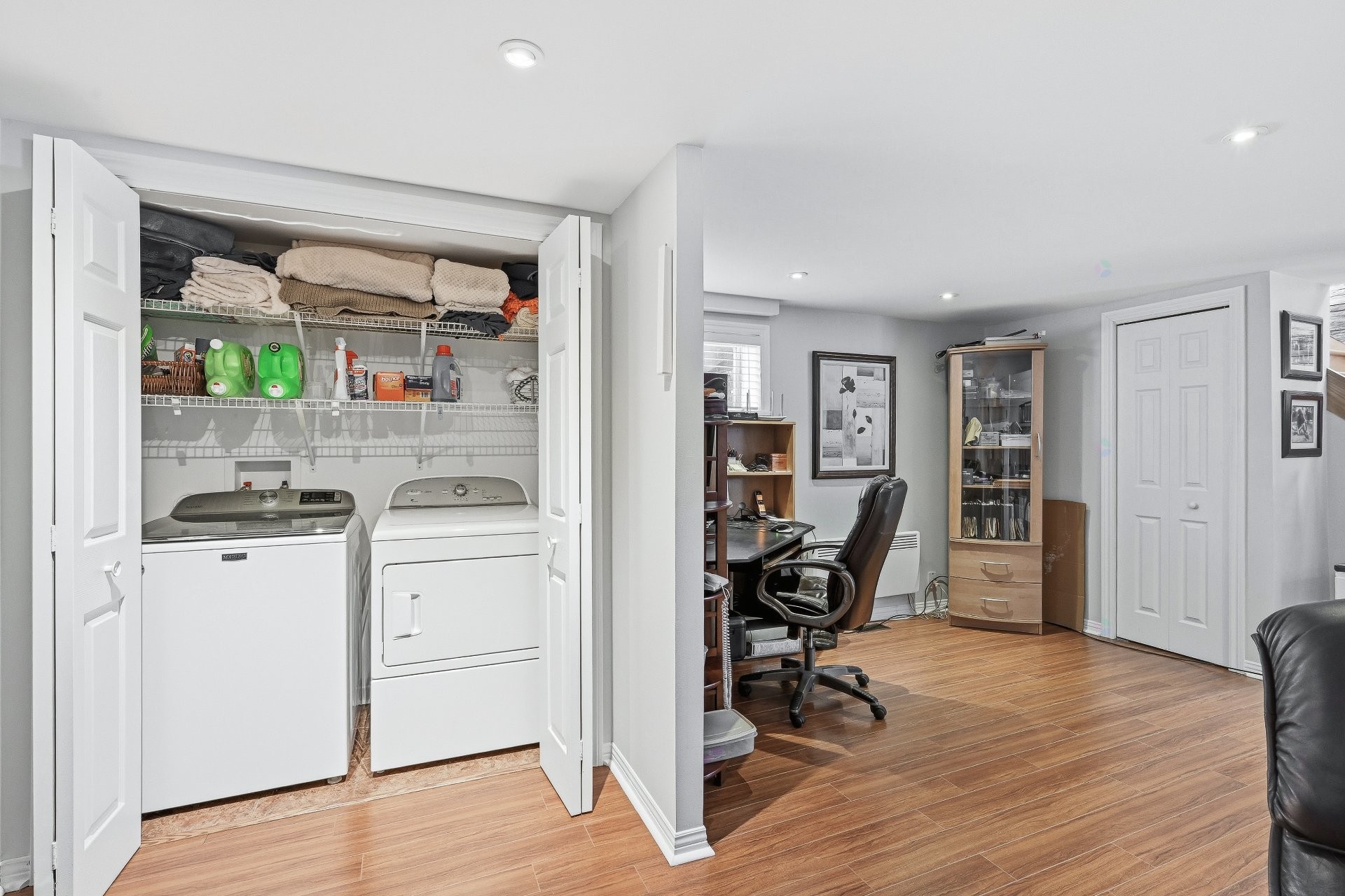 









20


32e Avenue

,
Saint-Blaise-sur-Richelieu,




QC
J0J1W0

