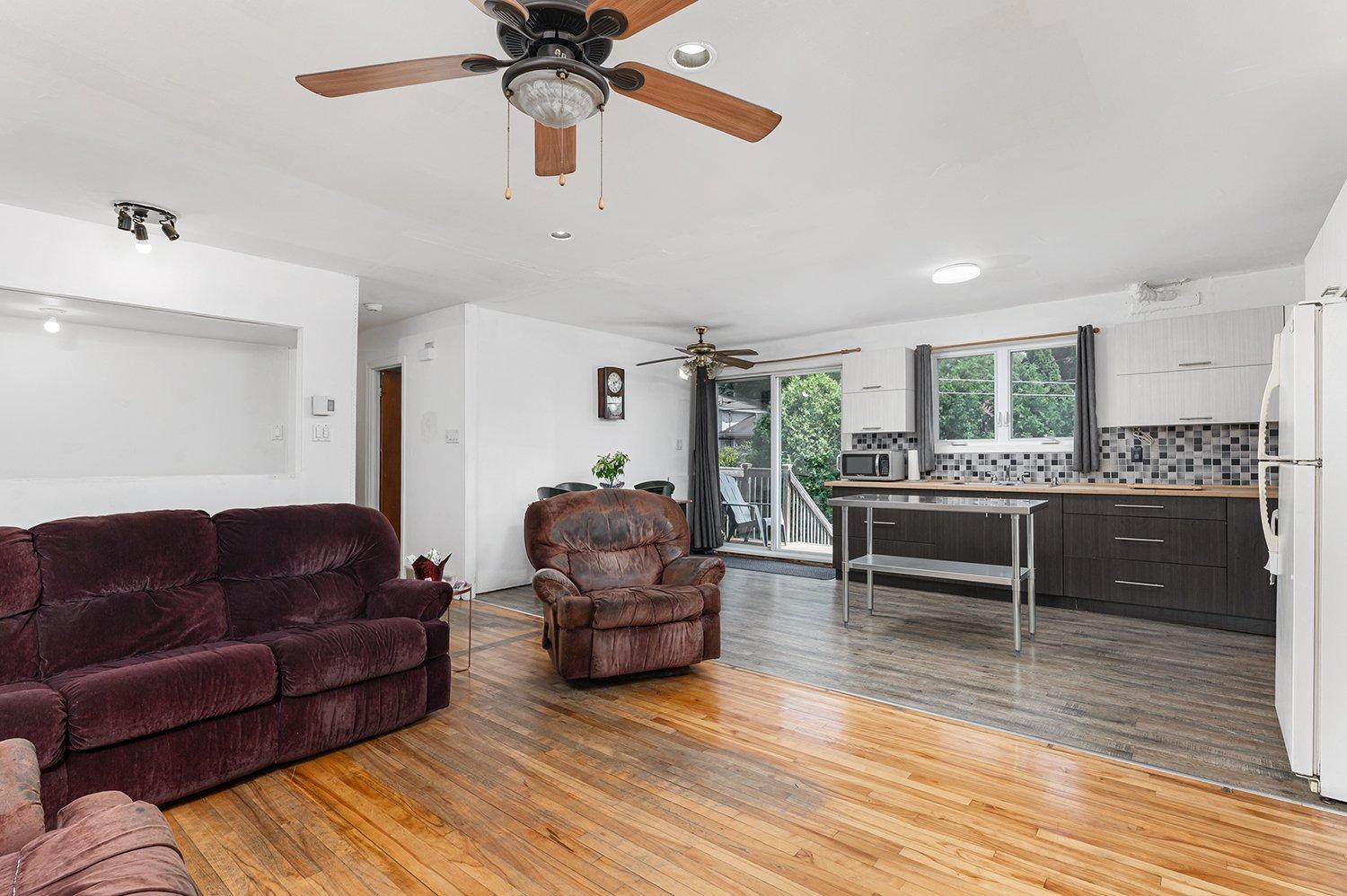 









330


Rue Rideau

,
Châteauguay,




QC
J6J1R9

