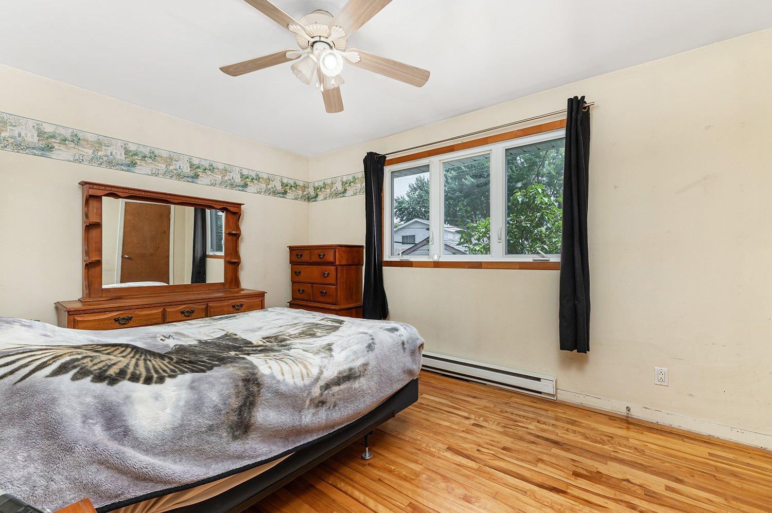 









330


Rue Rideau

,
Châteauguay,




QC
J6J1R9

