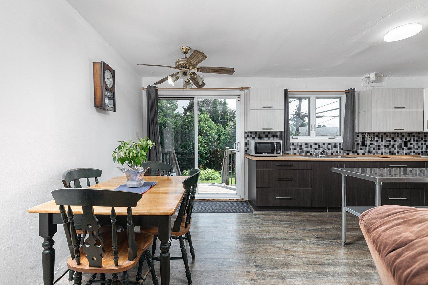 









330


Rue Rideau

,
Châteauguay,




QC
J6J1R9

