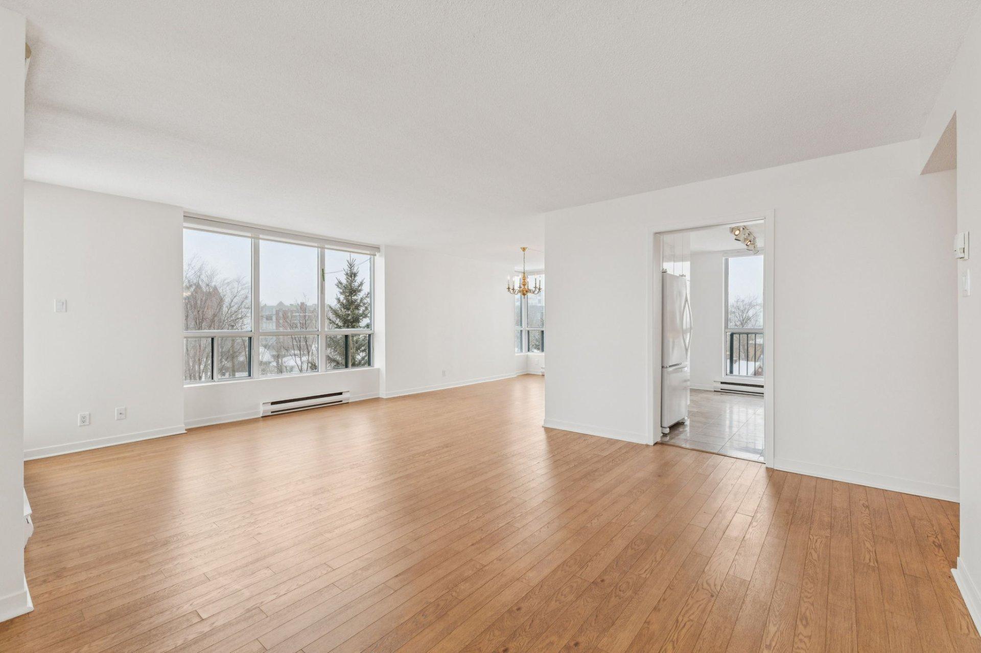 









175


Rue Laurier

, 505,
Gatineau (Hull),




QC
J8X4G3

