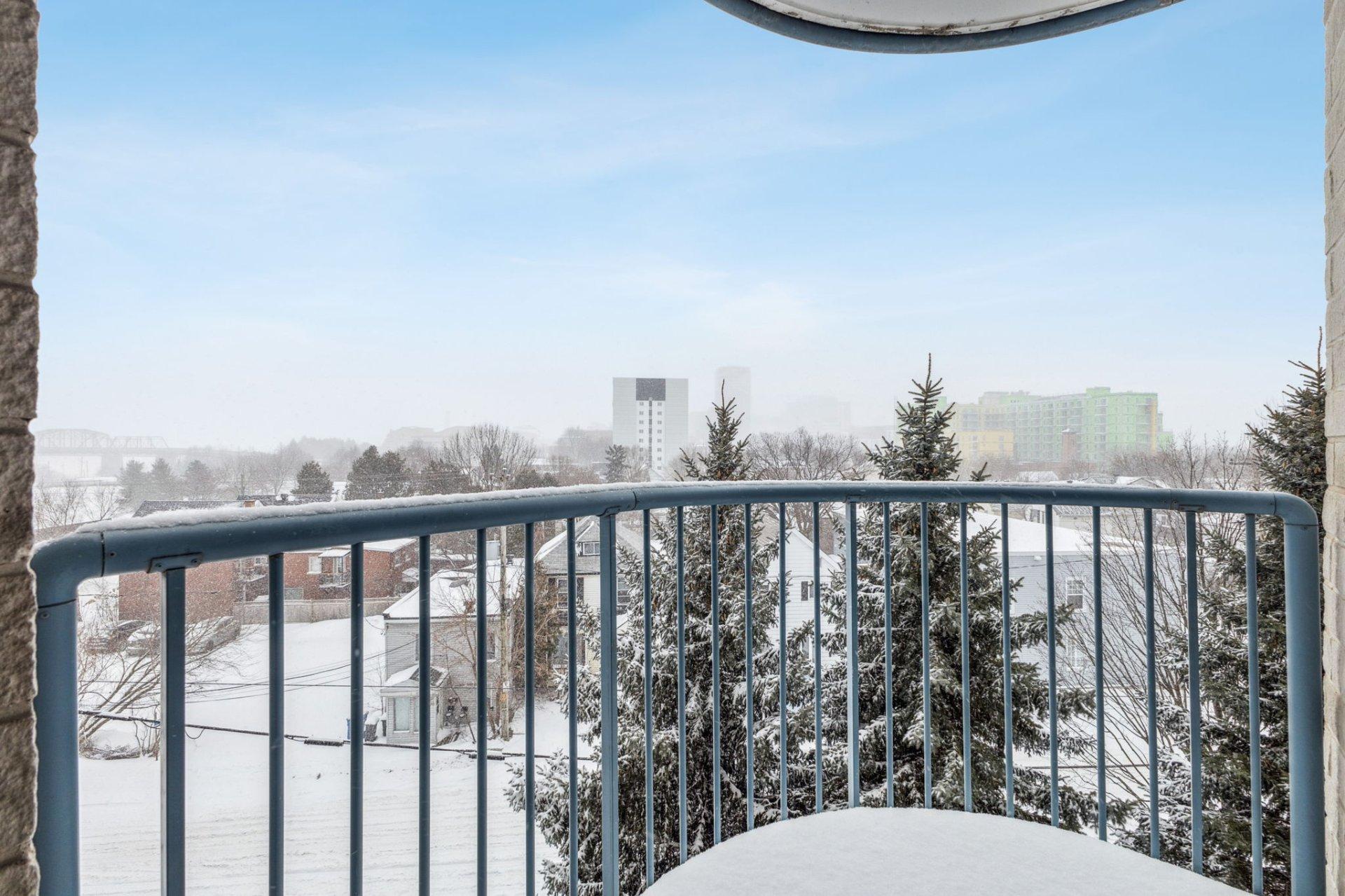 









175


Rue Laurier

, 505,
Gatineau (Hull),




QC
J8X4G3

