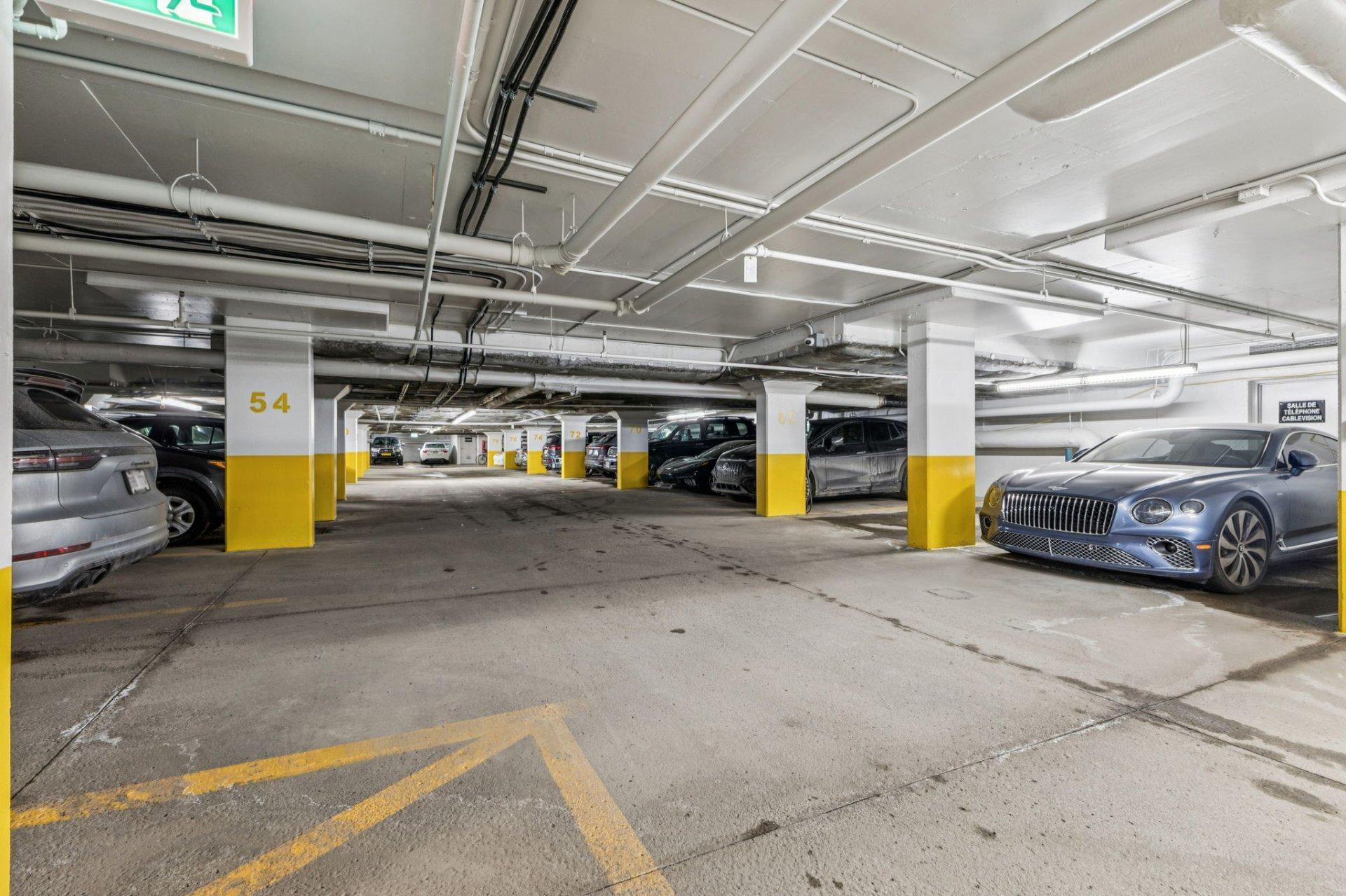 









175


Rue Laurier

, 505,
Gatineau (Hull),




QC
J8X4G3

