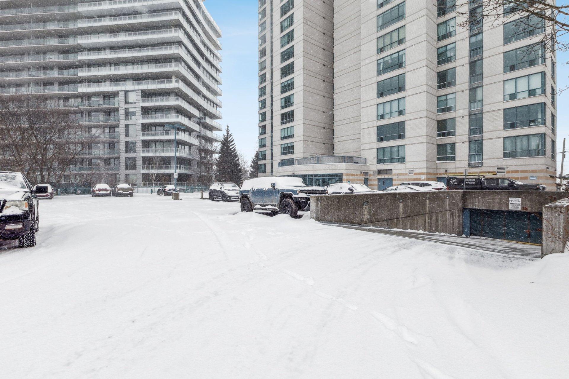 









175


Rue Laurier

, 505,
Gatineau (Hull),




QC
J8X4G3

