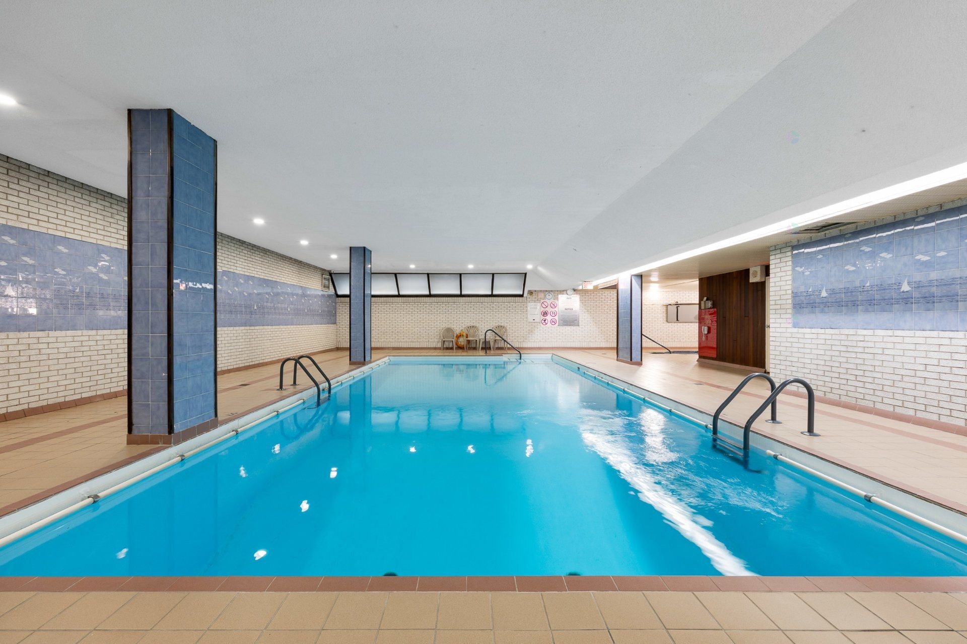 









5740


Av. Rembrandt

, 107,
Côte-Saint-Luc,




QC
H4E2Z2

