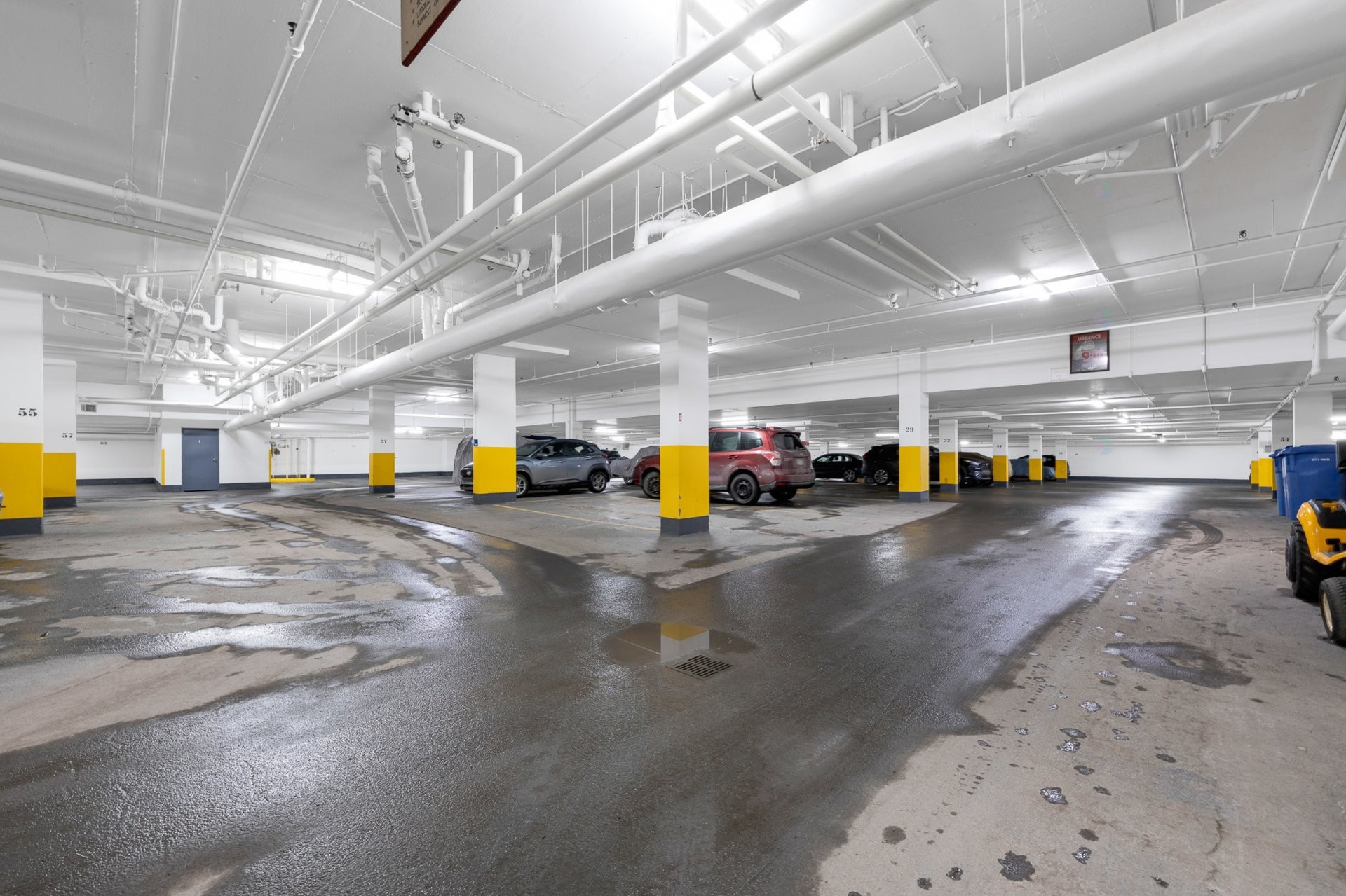 









5740


Av. Rembrandt

, 107,
Côte-Saint-Luc,




QC
H4E2Z2

