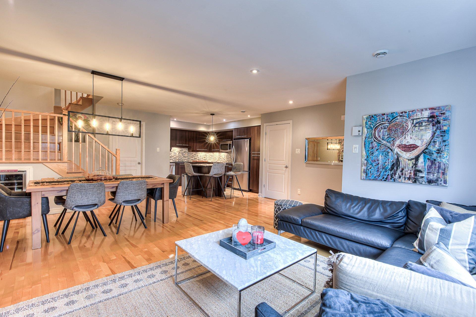 









3895Z


Rue Céline-Marier

,
Montréal (Saint-Laurent),




QC
H4R3N3

