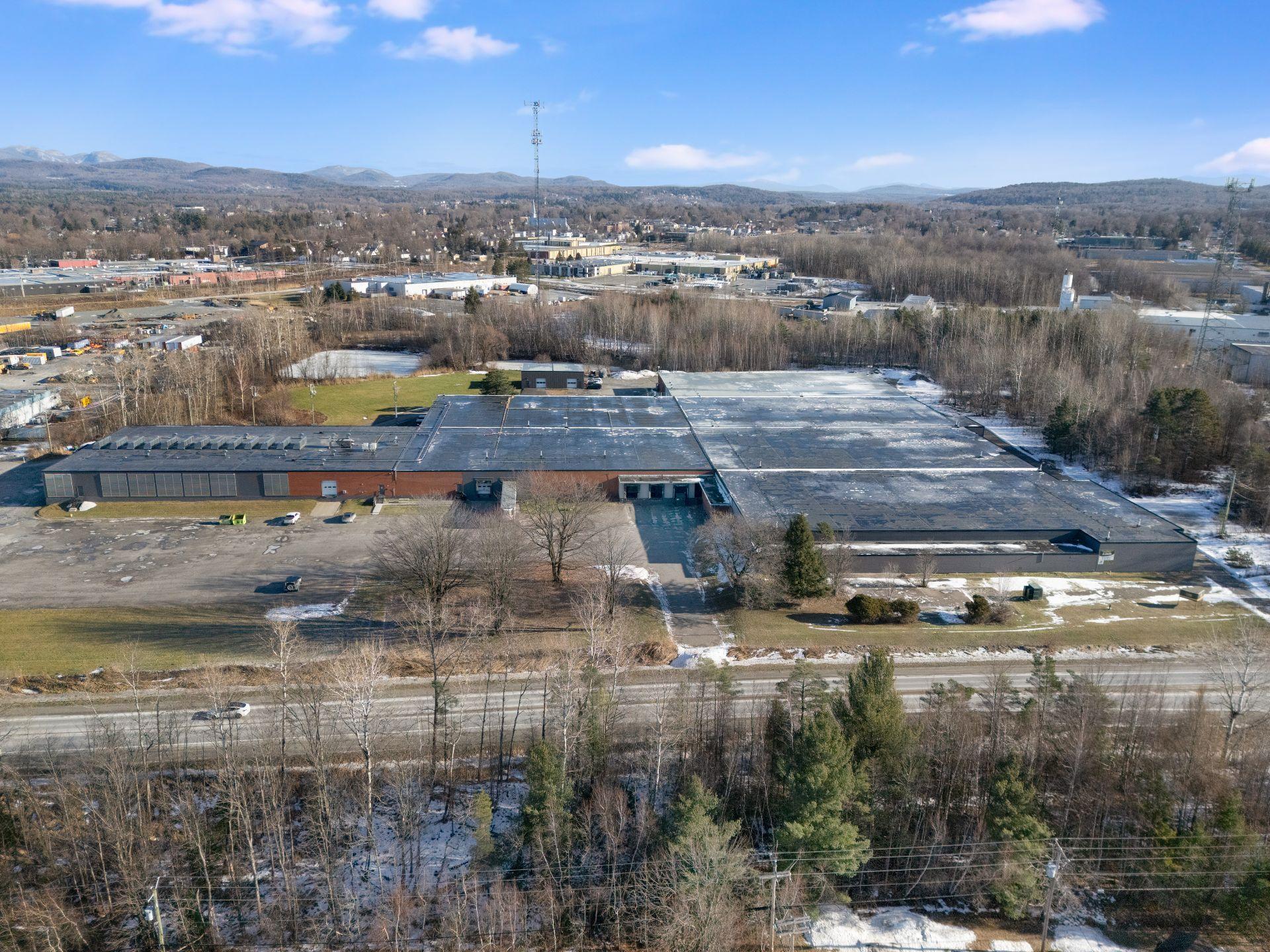 









135


Rue Dean

,
Cowansville,




QC
J2K3Y2

